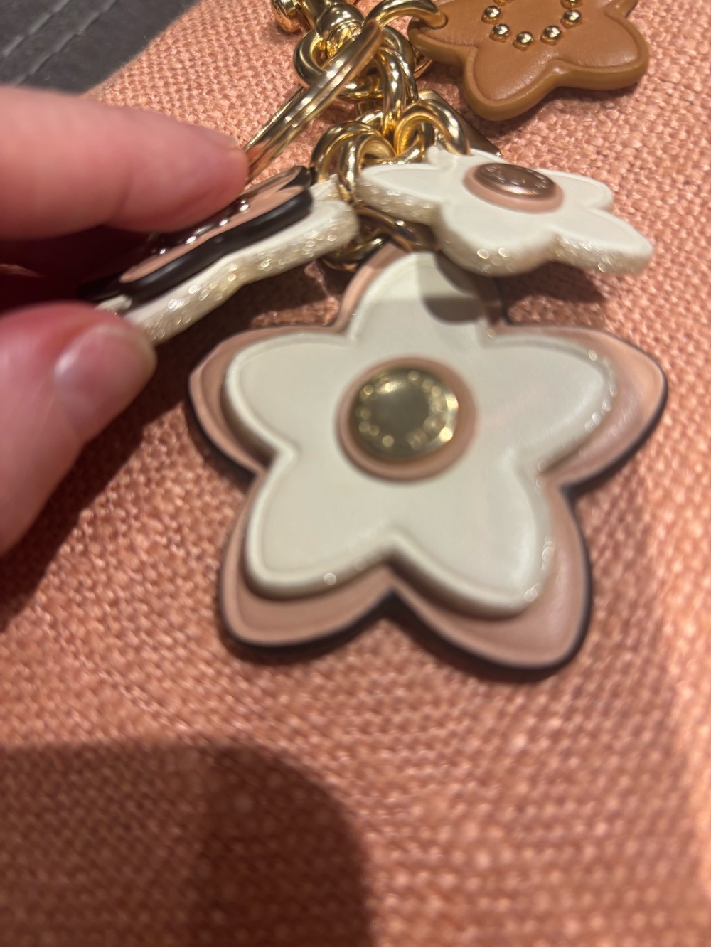EUC Coach Leather Wildflower Cluster Bag Charm White & Tan w/ Rose Gold Accents - Picture 5 of 5
